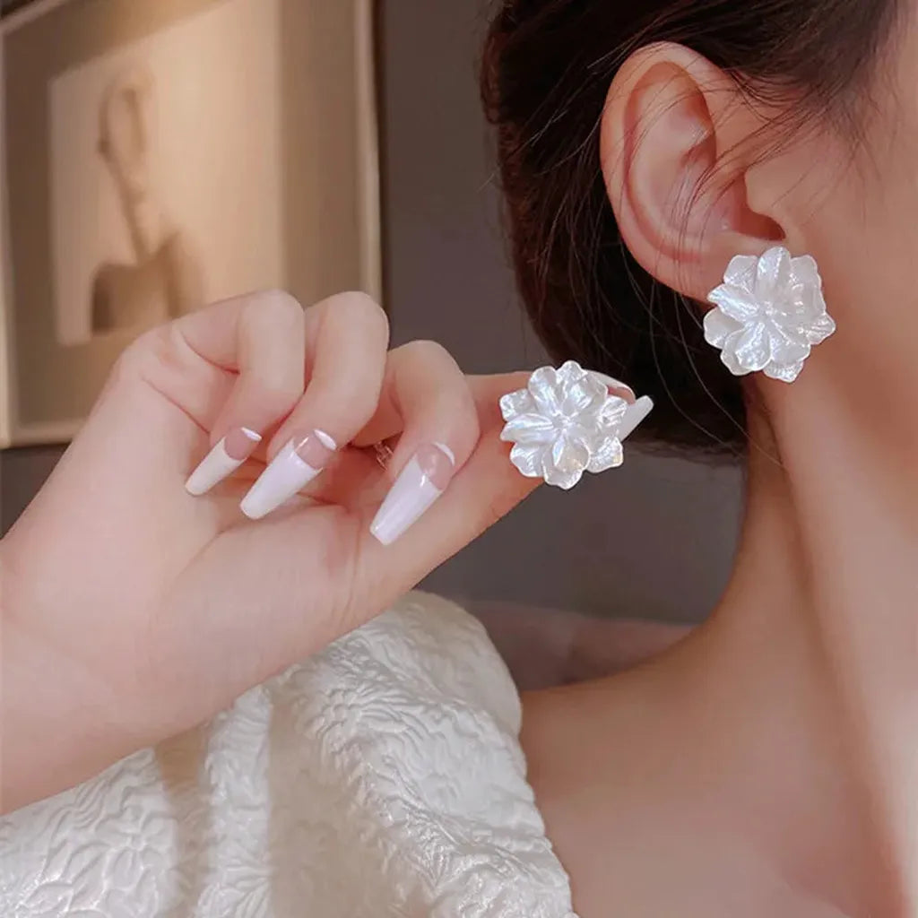 Chic Gorgeous Enamel Flower Earring-ReesJewels-ReesJewels