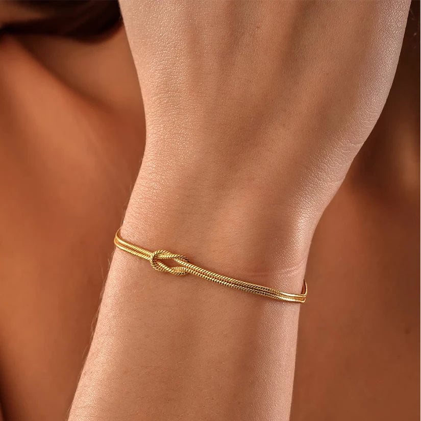 Classic Minimalistic Chain Knotted Bracelet-ReesJewels-ReesJewels