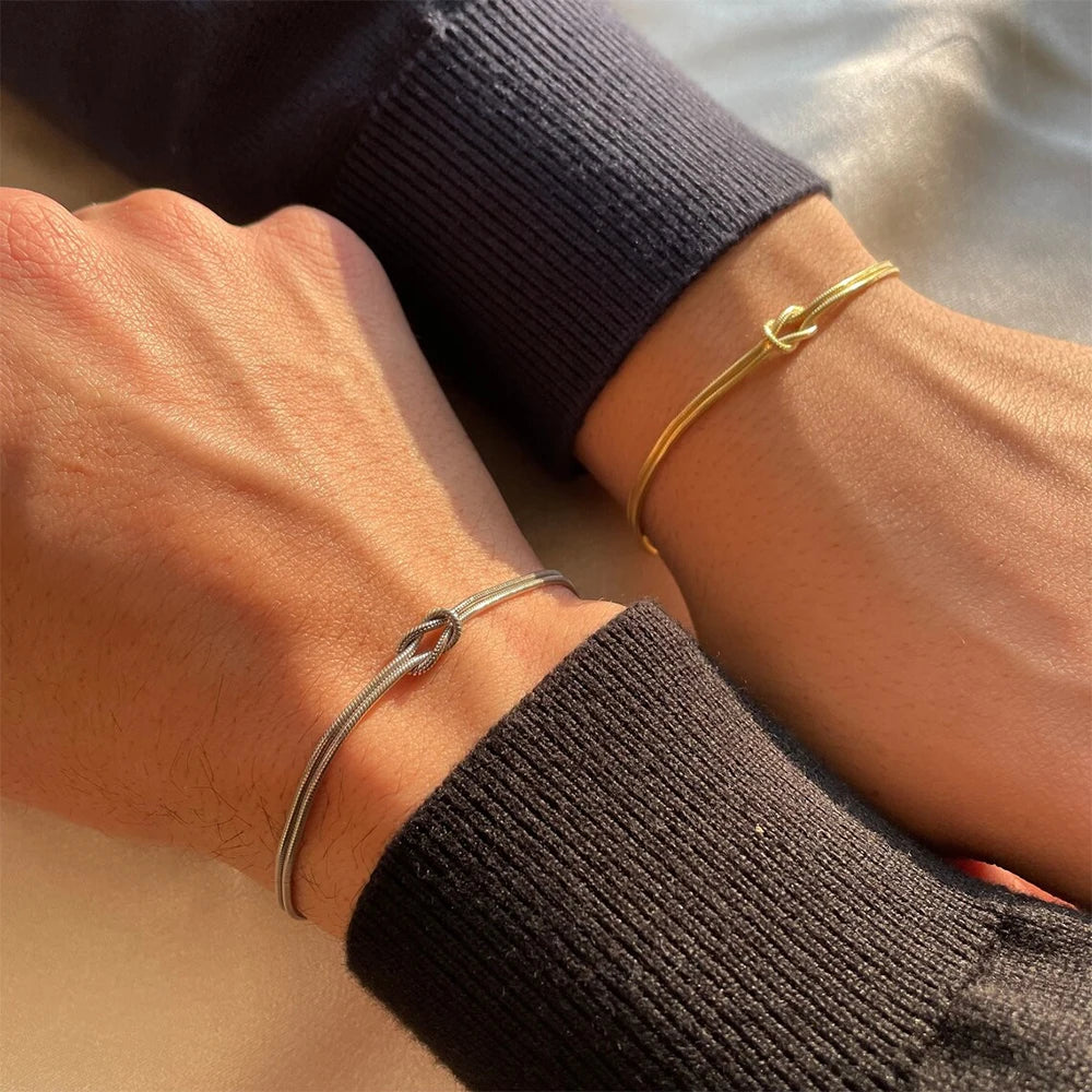 Classic Minimalistic Chain Knotted Bracelet-ReesJewels-ReesJewels