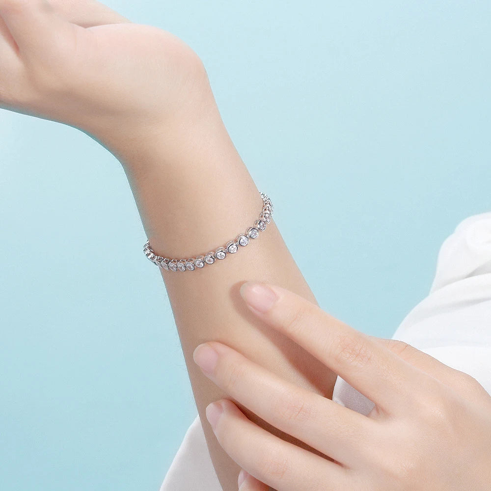 Exquisite Round Moissanite Diamond Tennis Bracelet-Rees Jewels-ReesJewels