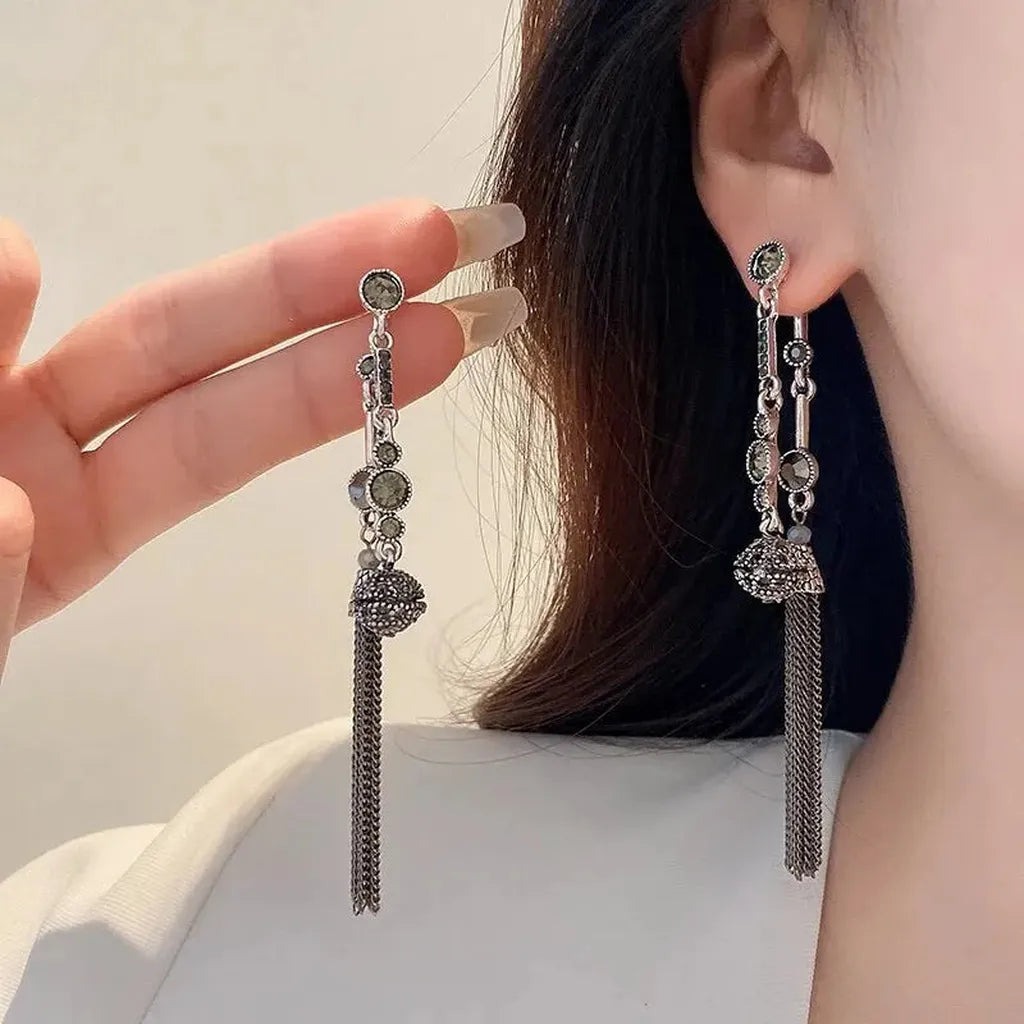 Antique Silver Rhinestone Tassel Stylish Earrings-ReesJewels-ReesJewels