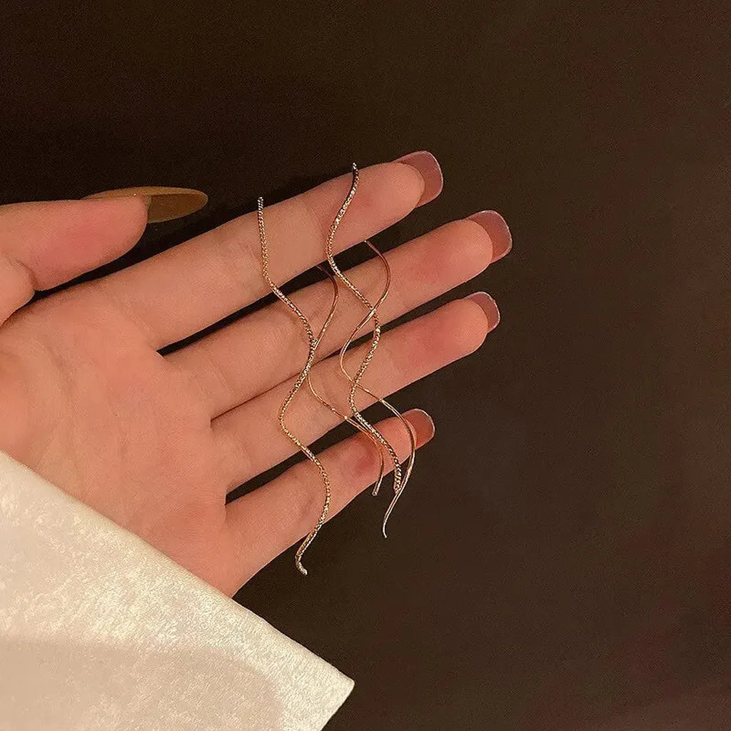 Beautiful Minimalist Spiral Wave Long Earrings-ReesJewels-ReesJewels