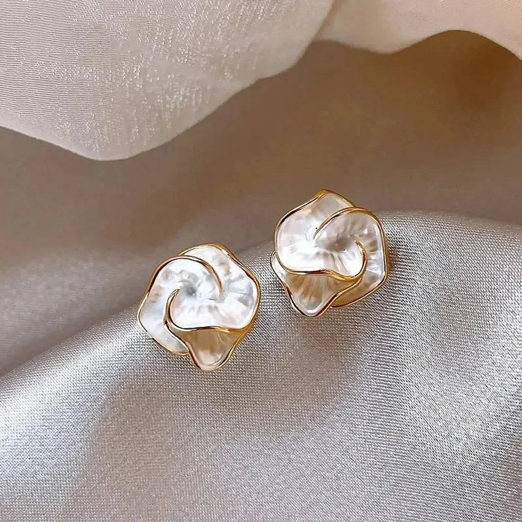 Chic Gorgeous Enamel Flower Earring