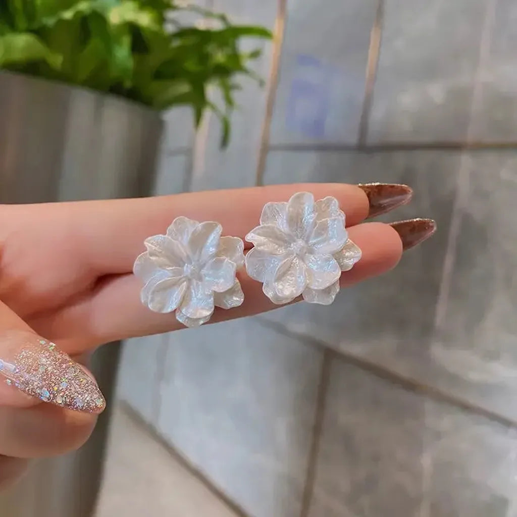 Chic Gorgeous Enamel Flower Earring