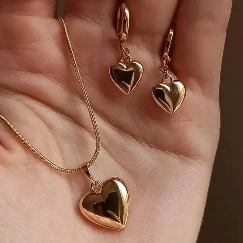 Classic Dainty Heart Pendant Jewelry Set