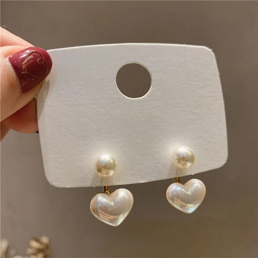 Classic Heart-Shaped Imitation Pearl Stud Earrings