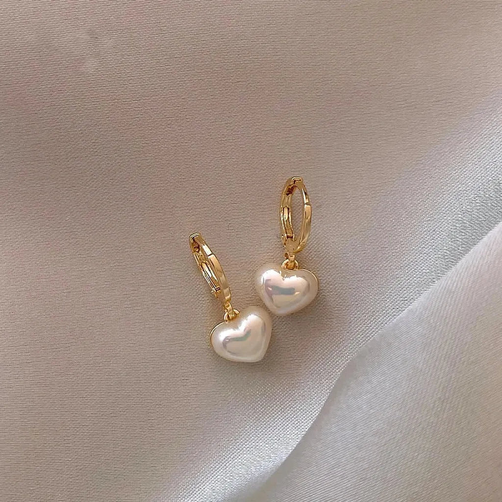 Classic Imitation Pearl Heart Earring