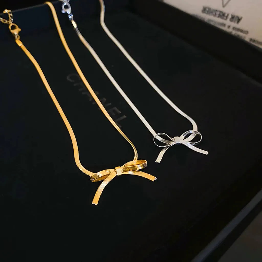 Elegant Chain Bow Water Drop Necklace