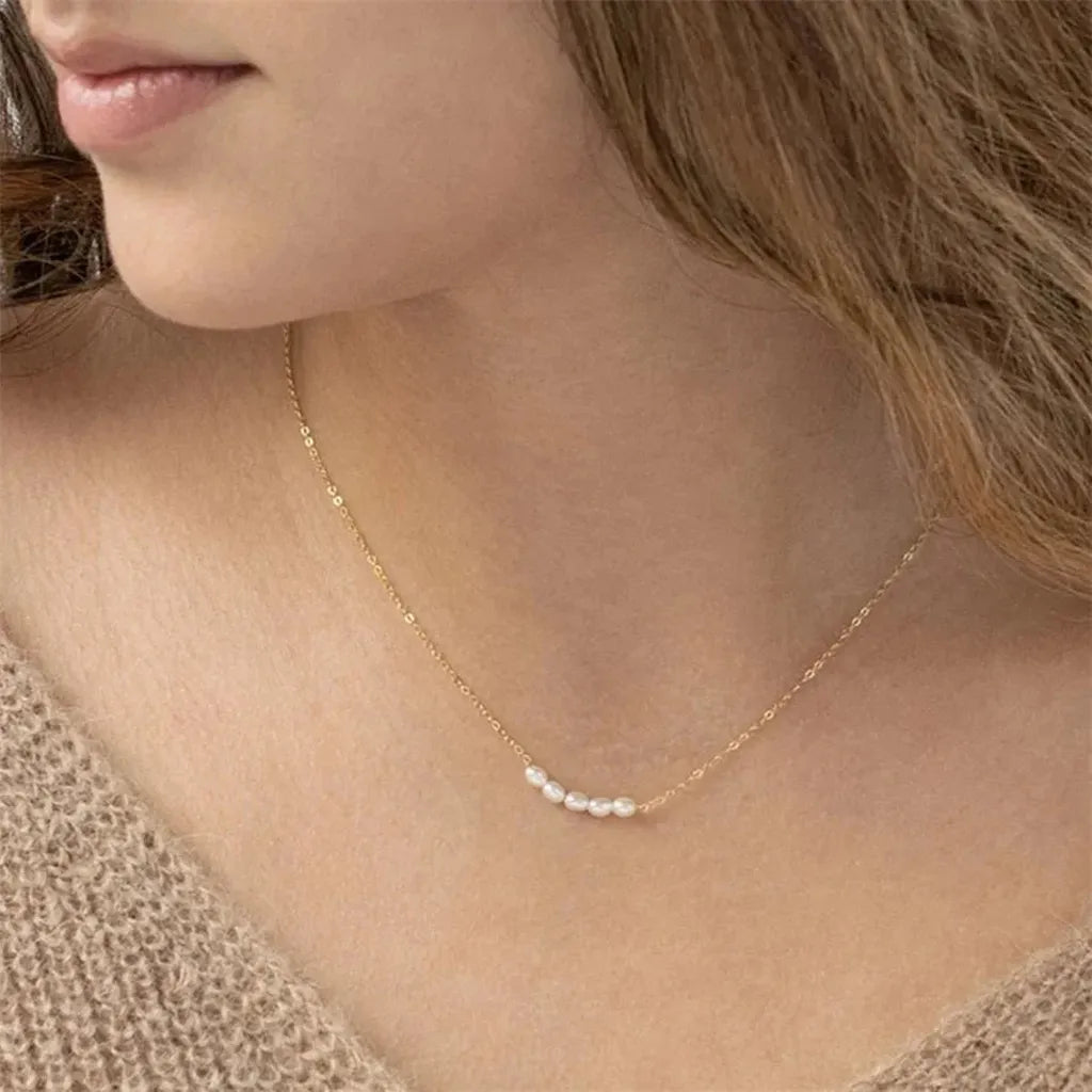 Elegant Five Imitation Pearl Choker Necklace