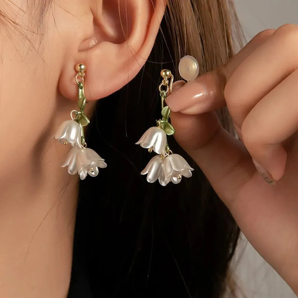 Pearly Lustre White Tulip Green Leaves Tassel Earrings-ReesJewels-ReesJewels