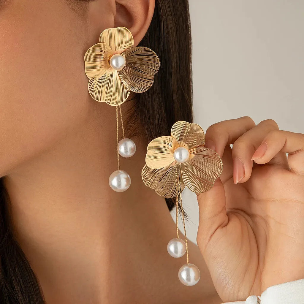 Pretty Romantic Flower Tassel Drop Earrings