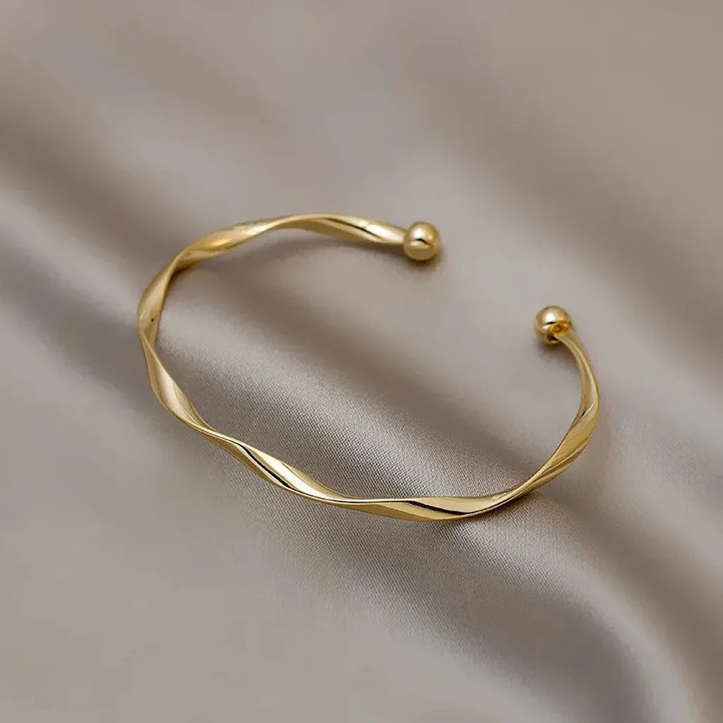 Retro Twisted Minimalist Cuff Bracelet-ReesJewels-ReesJewels