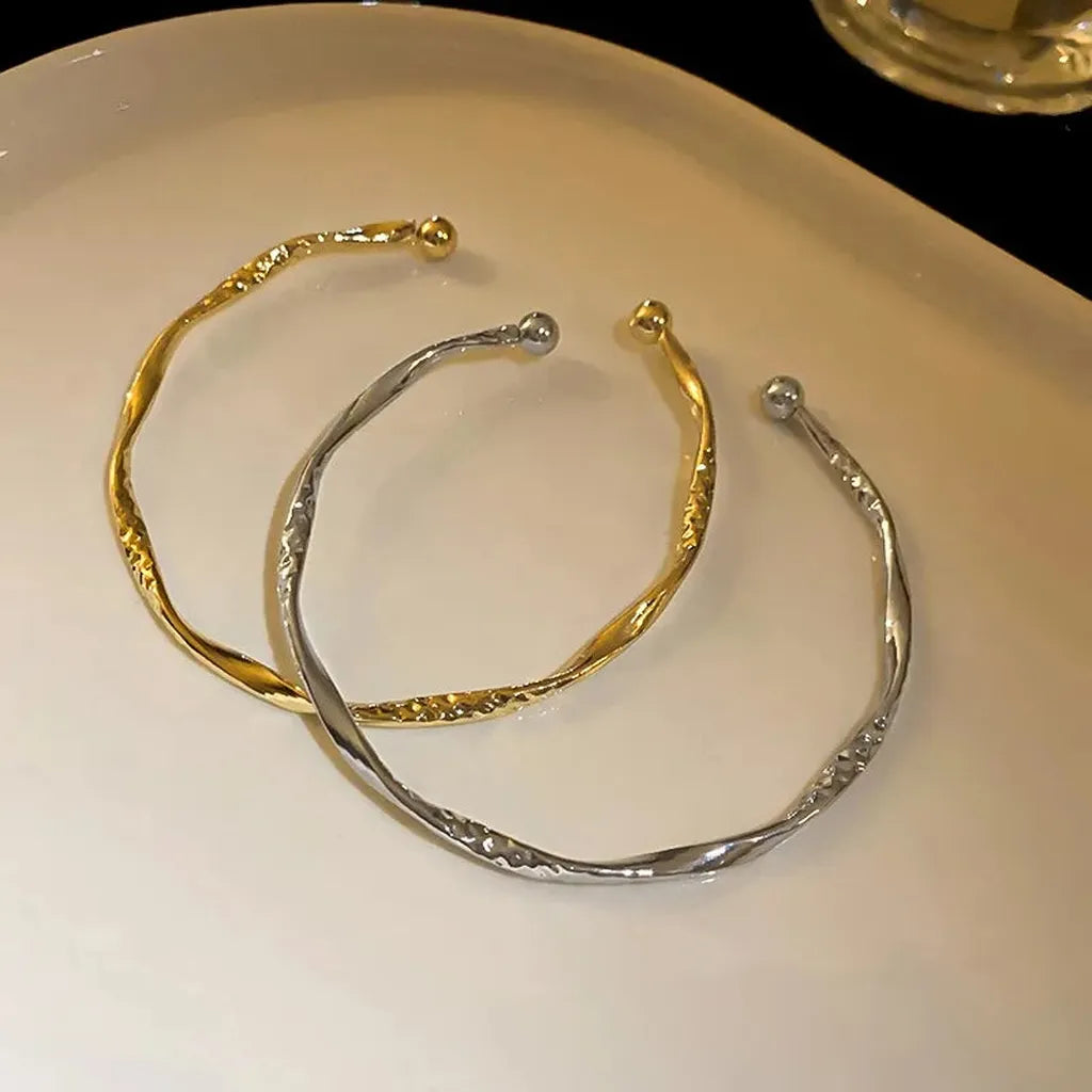 Retro Twisted Minimalist Cuff Bracelet-ReesJewels-ReesJewels