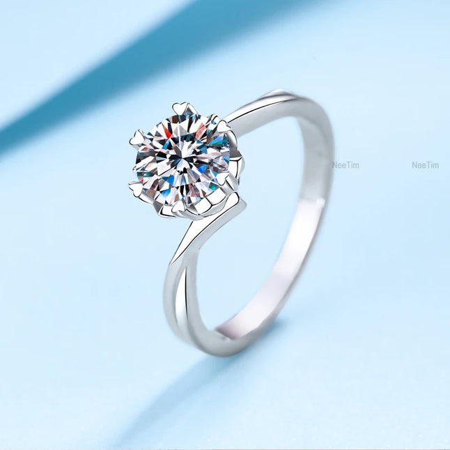 Solitaire Moissanite Diamond Round Cut Ring