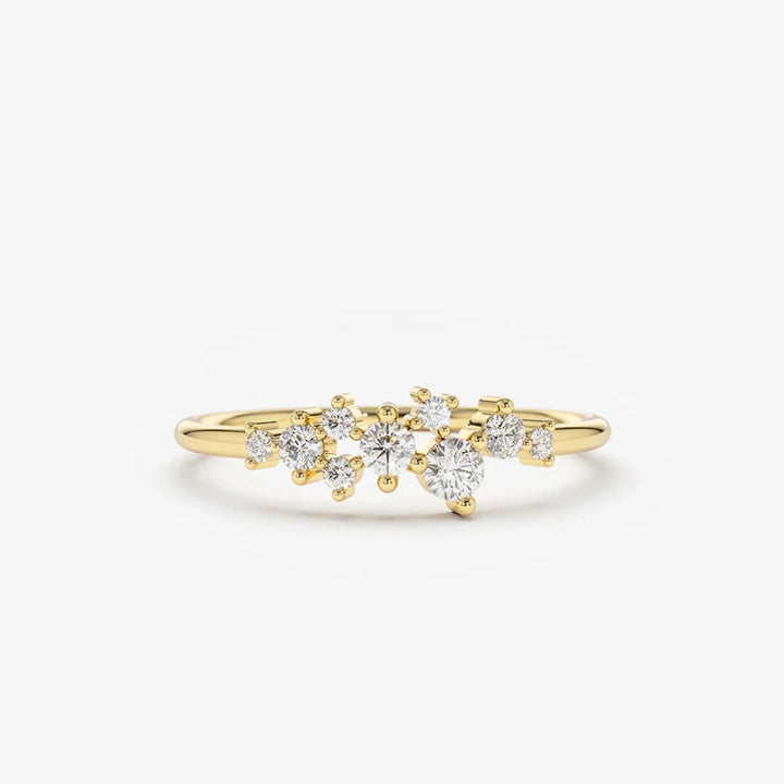 Sparking Delicate Moissanite Diamond Ring